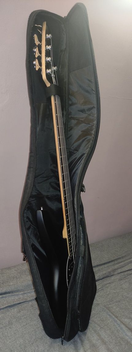 Music Man Bongo Gitara basowa 5 pięciostrunowa  + gratis