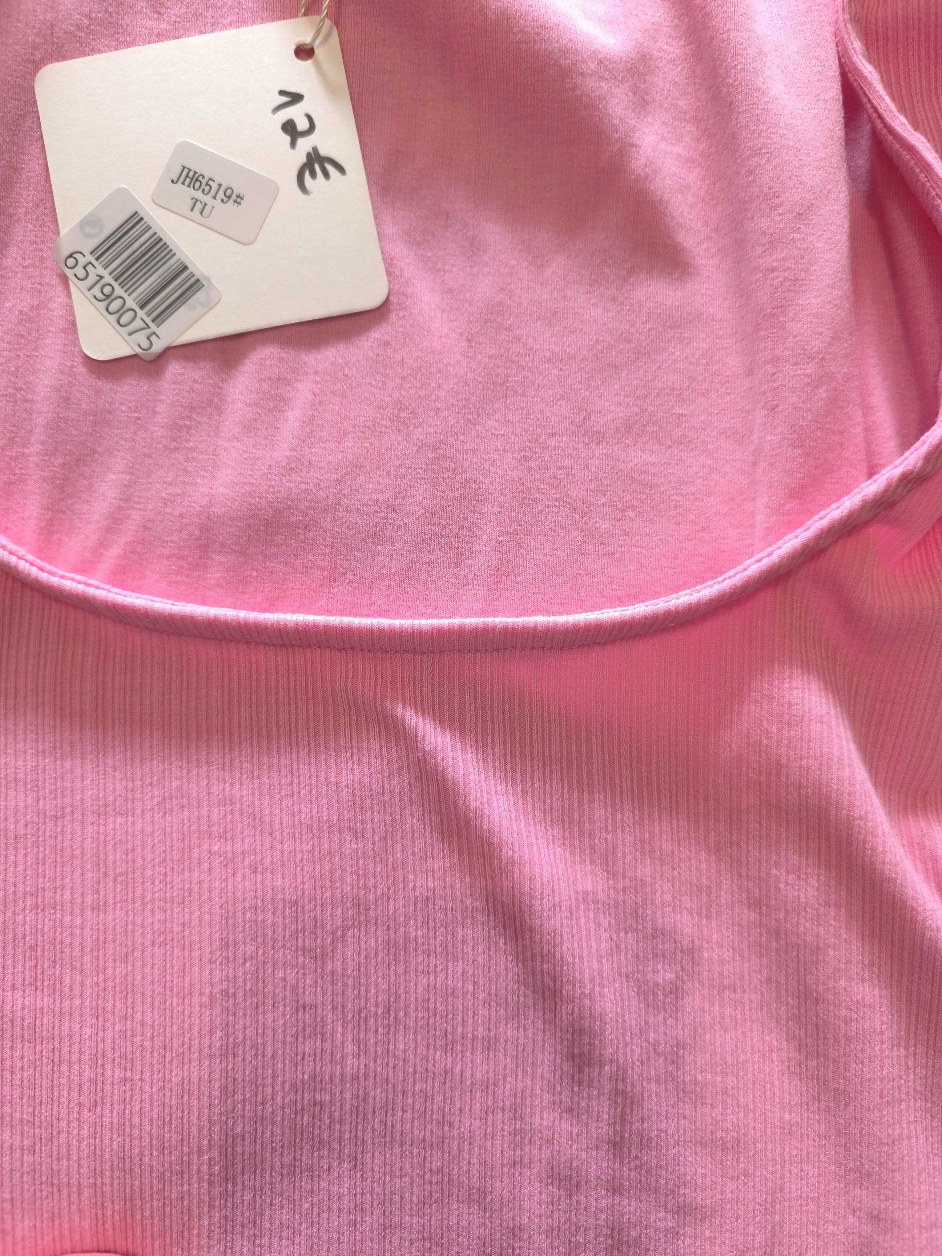 Camisola rosa nova