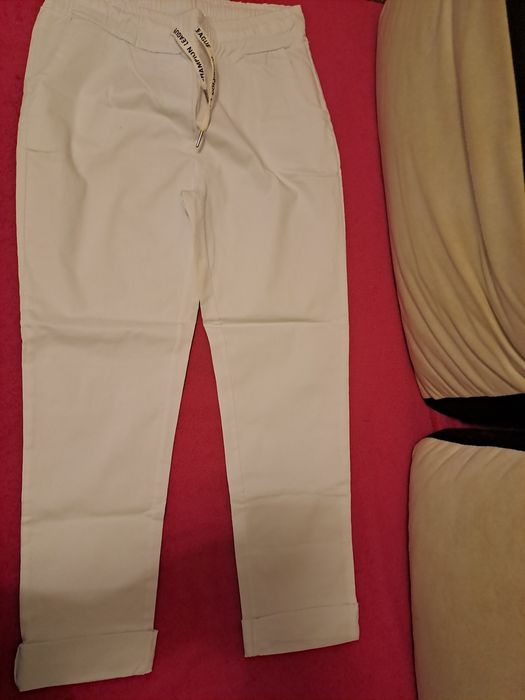 Spodnie damskie made in italia.