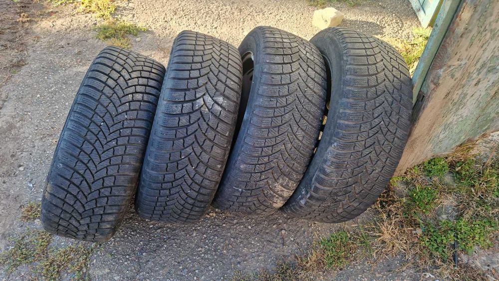Зима резина на дисках Bridgestone R16 205/55 19 год комплект
