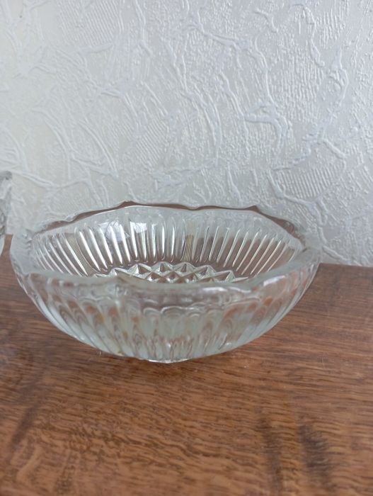 Ваза, салатник хрустальные.