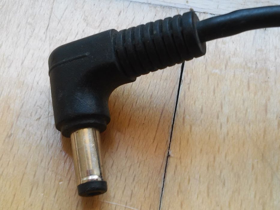 Zasilacz do laptopa "Asus" 12V i 3A