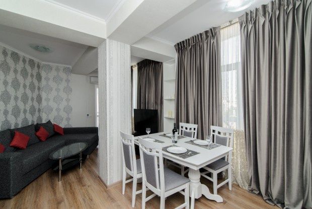 Сдам 3 ком квартиру парк" Победы"!