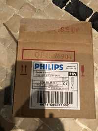 Vendo Caixa 6 Lâmpadas Phillips 60W 3000K