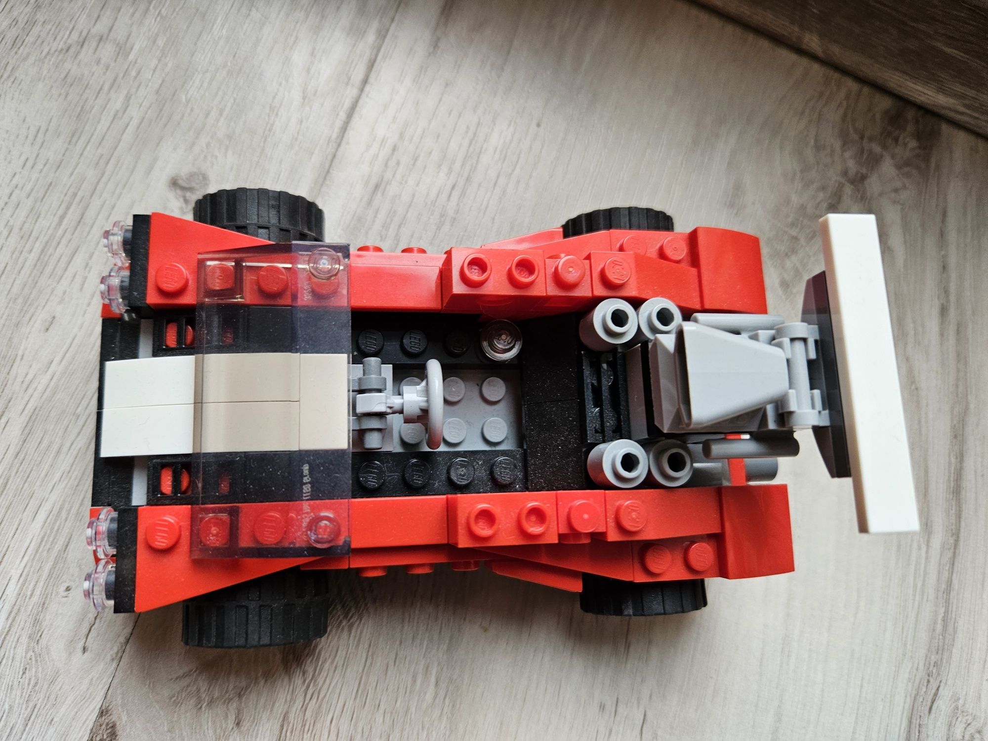 Lego 31100 samochód