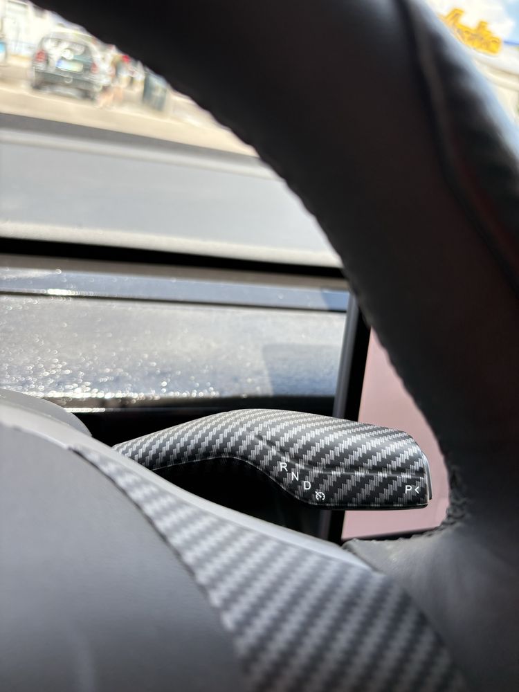Tesla model 3 long range 82kwt 2022 рік