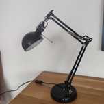 Lampa biurkowa ze stali, Ikea