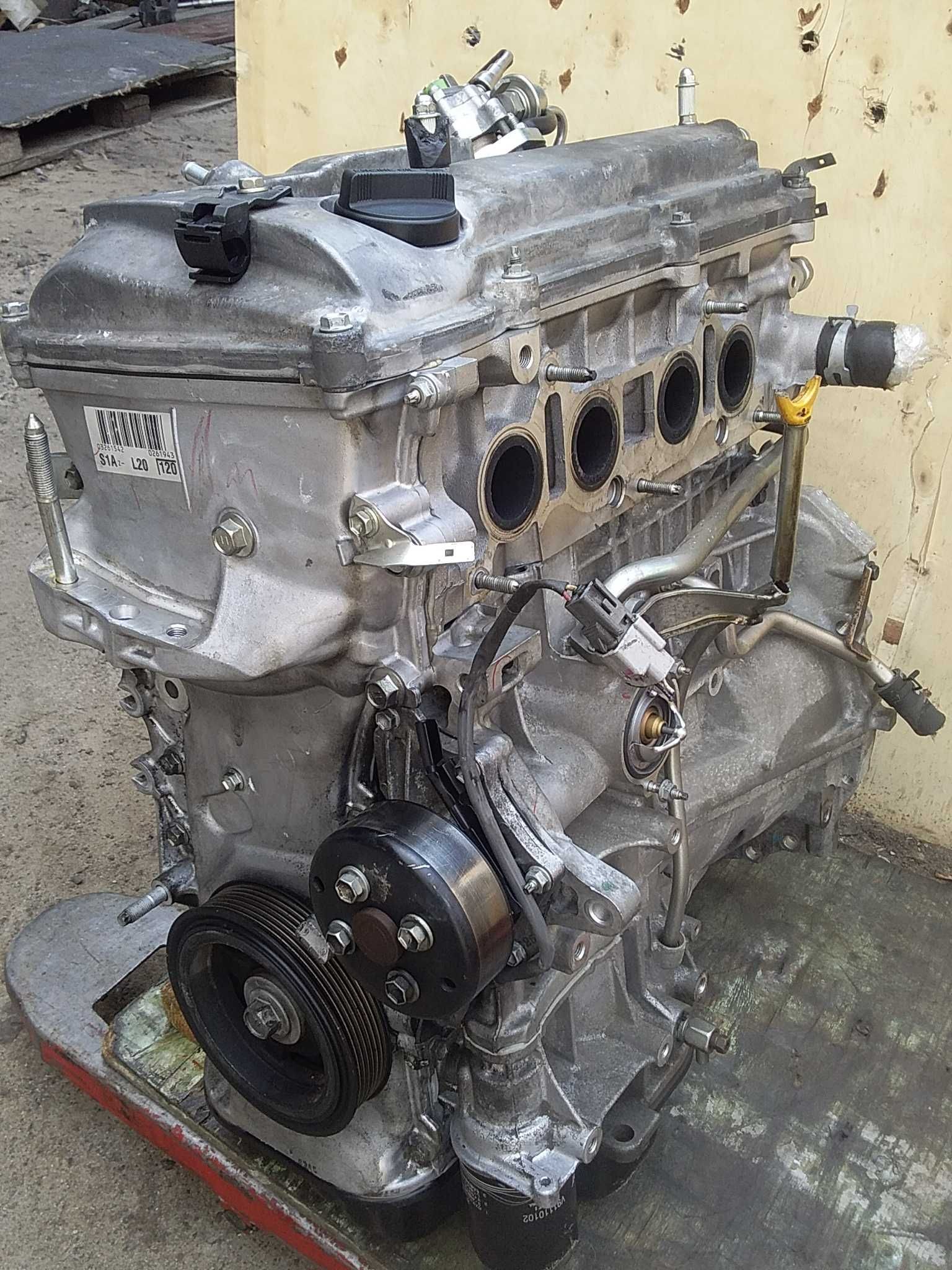 Двигатель Toyota Avensis 1AZ-FSE 2.0i