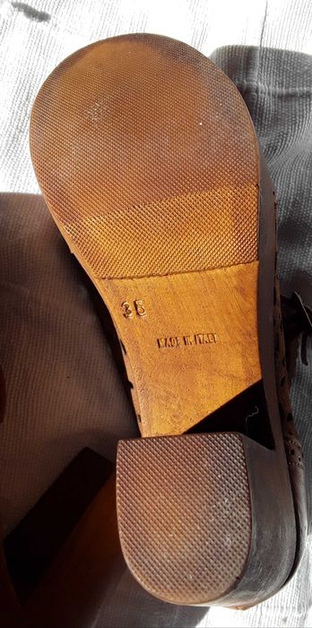 Sapatos novos 34 ou 35