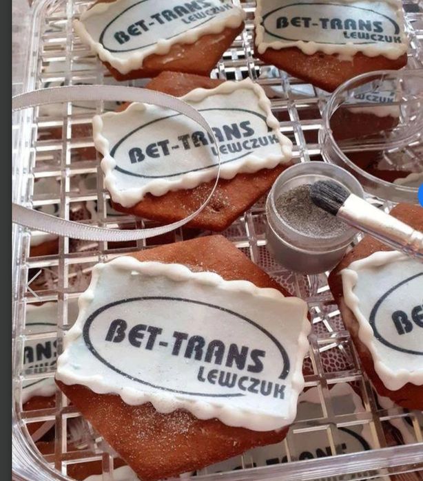 Pierniki z logo firmy