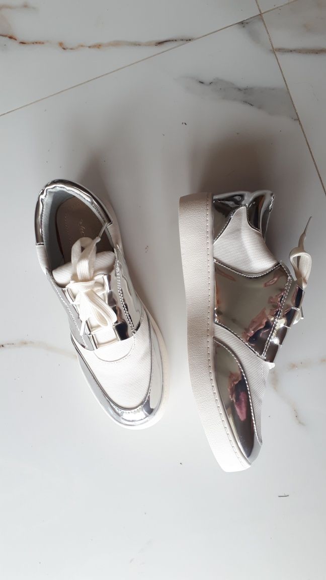 Metaliczne holograficzne sneakersy sportowe 38