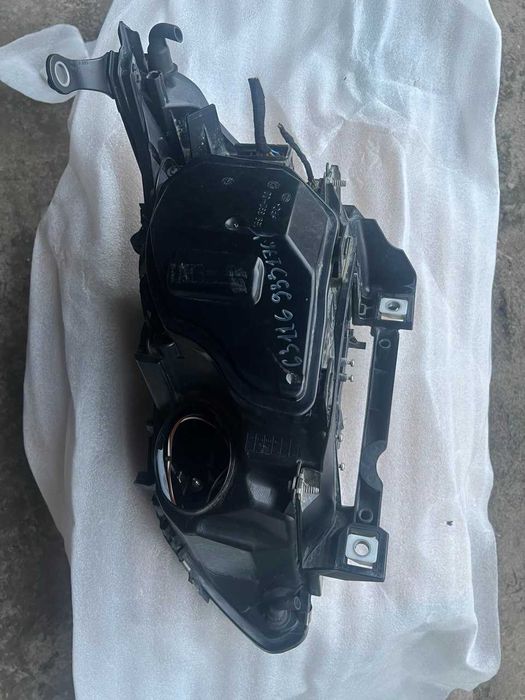 Фара на BMW E60 правая Б/У