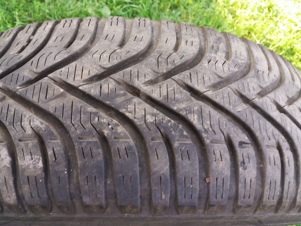 Opona zimowa 175/65r15 KLEBER 2017r