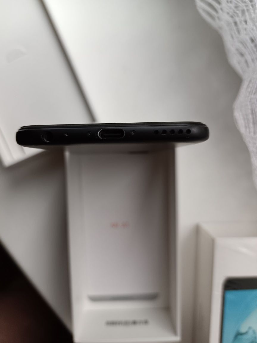 Смартфон Xiaomi Mi A 1