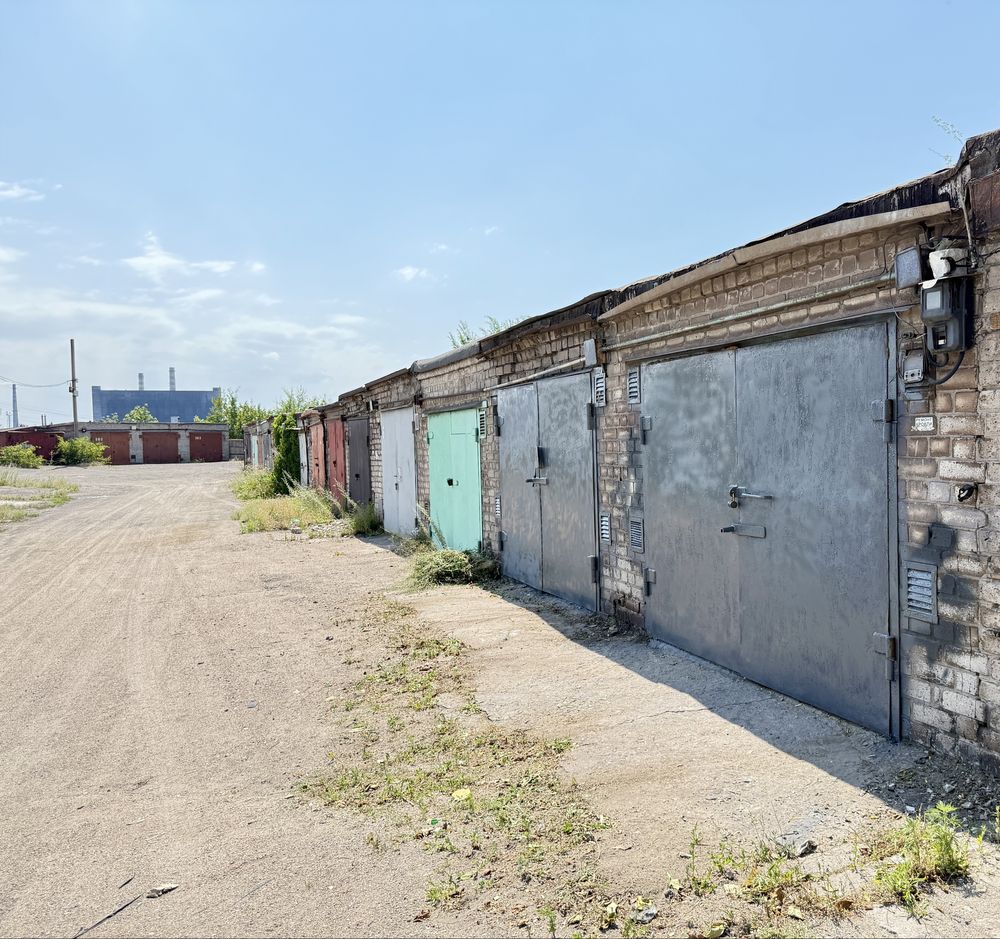 Продам Гараж Бокс Малярка Кичкас коп «Металург» Украина Меттал рядом !