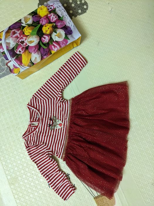 Продам новорічне плаття Primark 3-6міс