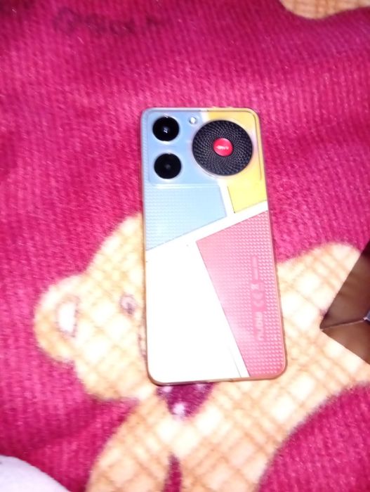 Telemóvel nubia music