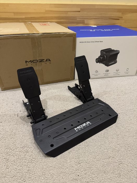 Гарантія 11 міс! Стан нового! MOZA RACING R5 BUNDLE