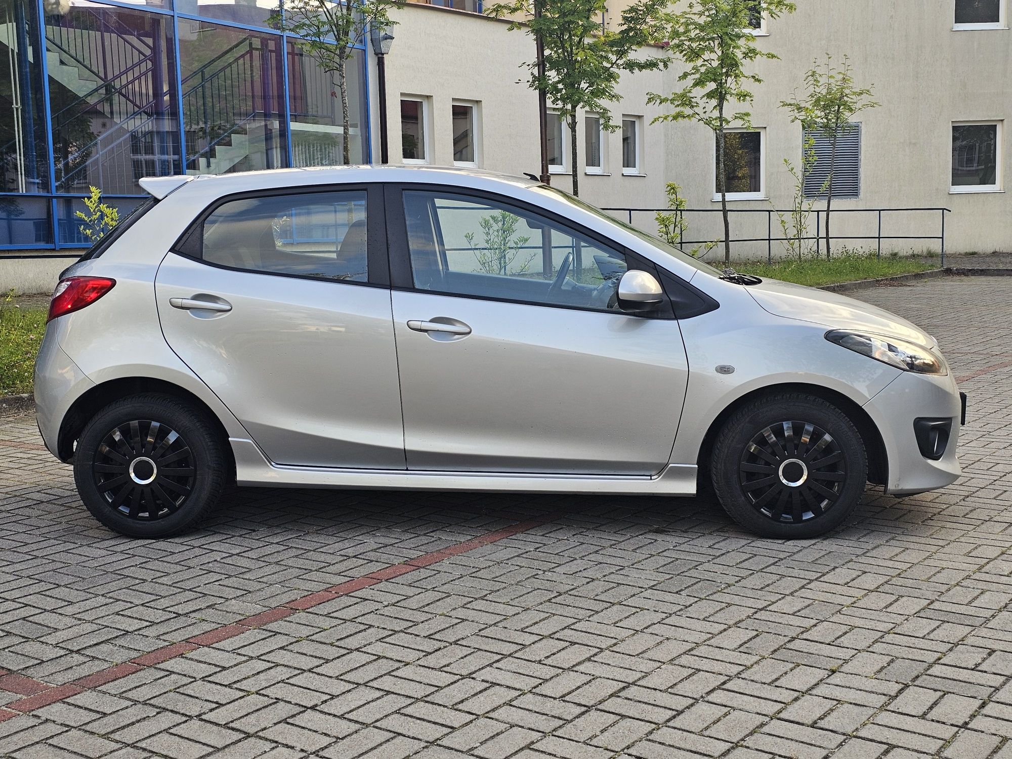 Zdrowa Zadbana/ Mazda 2/ 2010r/ 5 Drzwi/ Klimatyzacja/