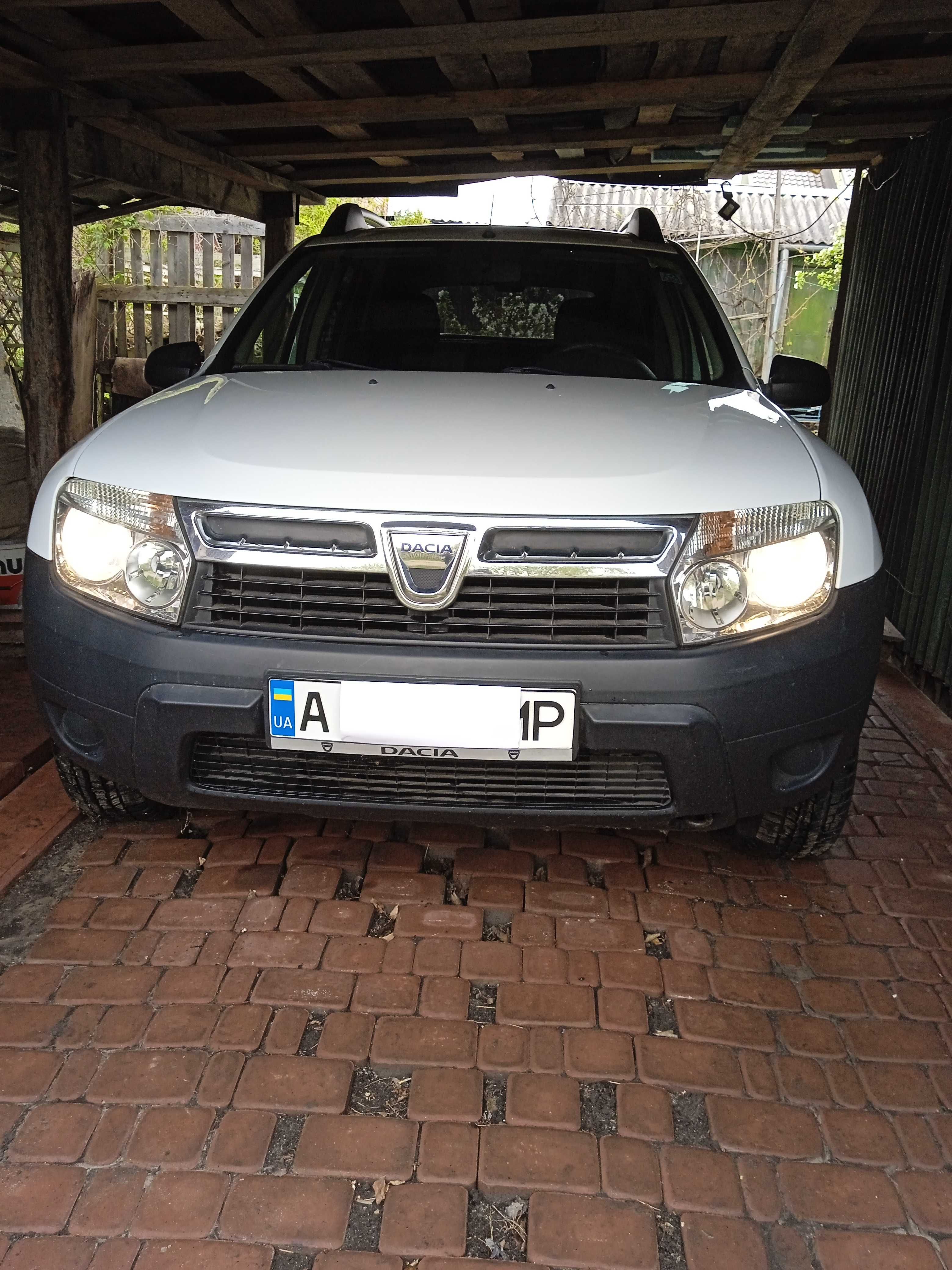 Dacia Duster 2012, 1,6 газ/безин