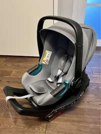 Britax Romer Baby Safe 3 i-size + baza