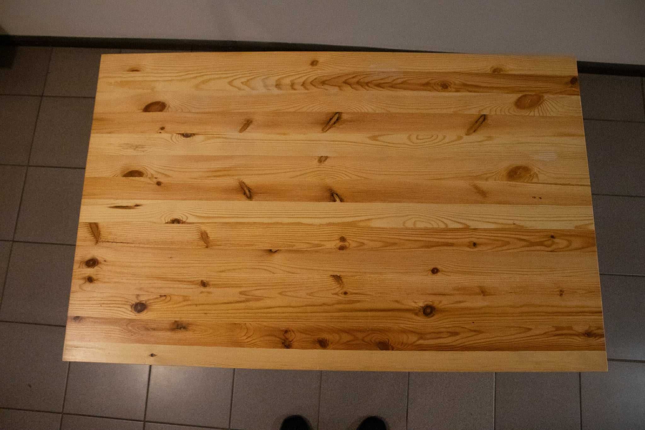 Stół z litego drewna sosnowego 75x118x74