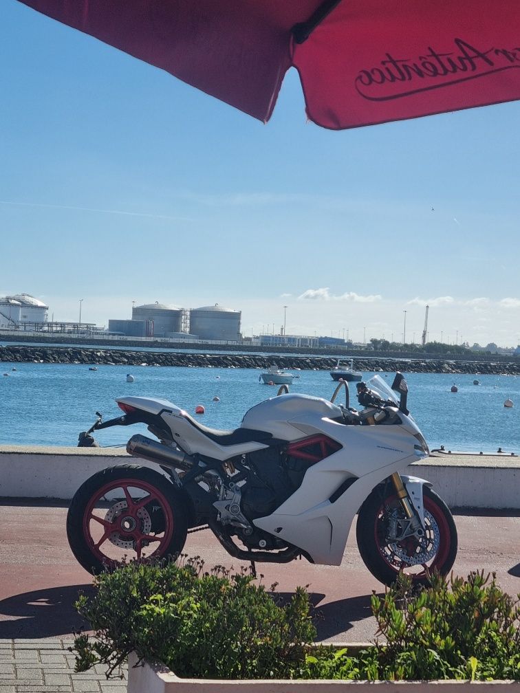 Ducati supersport S 2018 AKRAPOVIC