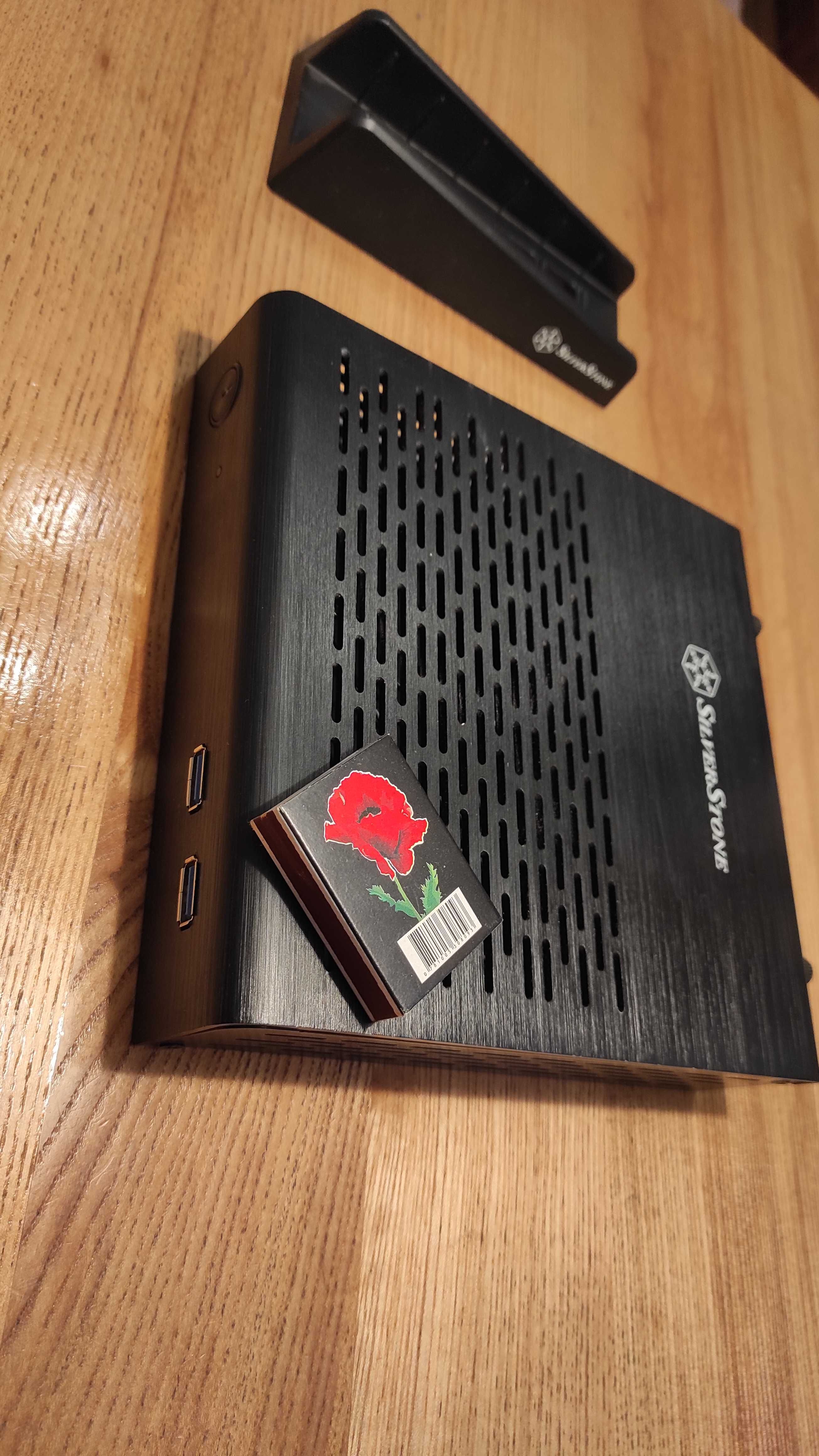 Мініатюрний корпус mini PC Thin Mini ITX SilverStone PT13 SST-PT13B