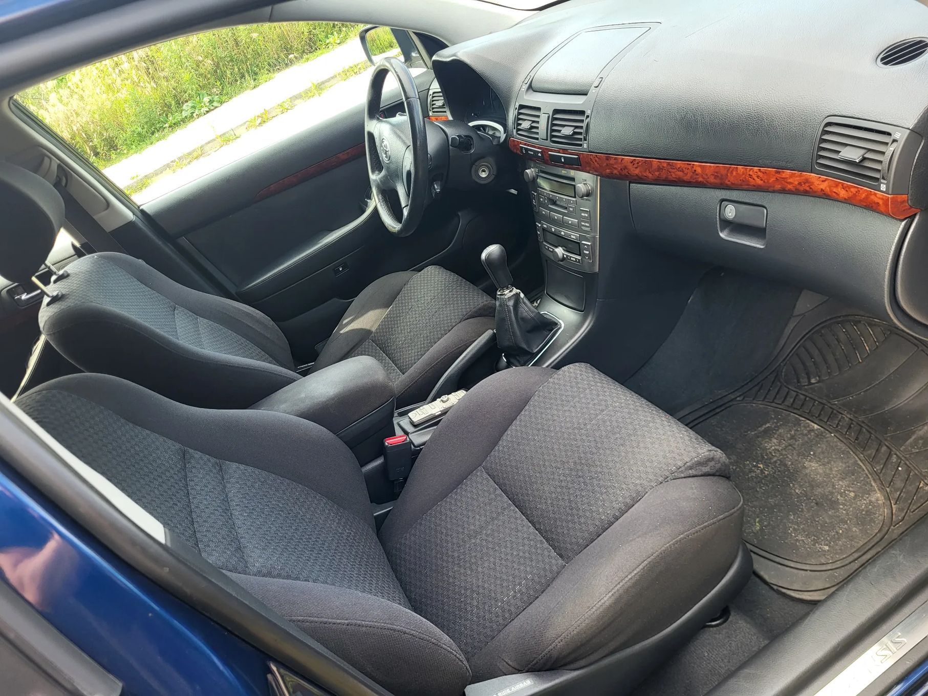 Toyota Avensis 2.0 D-4D Executive, bd.stan, dobrze wyposażona
