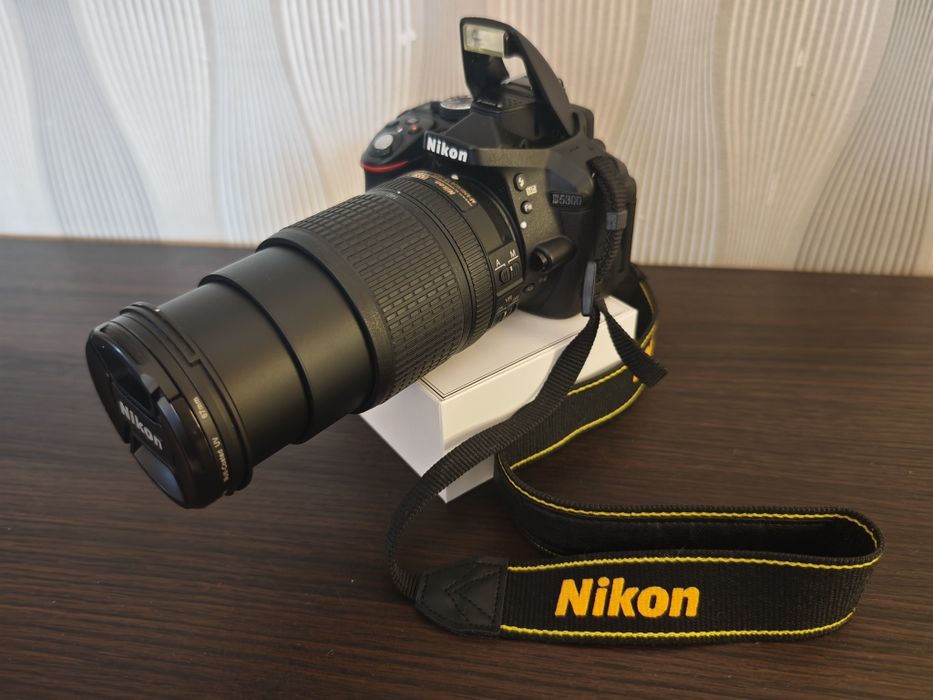 Nikon D5300 obiektyw NIKKOR 18-140 + dodatki