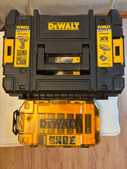 Klucz udarowy DeWALT DCF899P2 18V + zestaw nasadek udarowych. Nowy!!!
