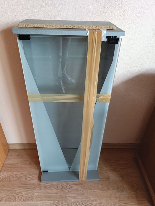 Regał z półkami szary