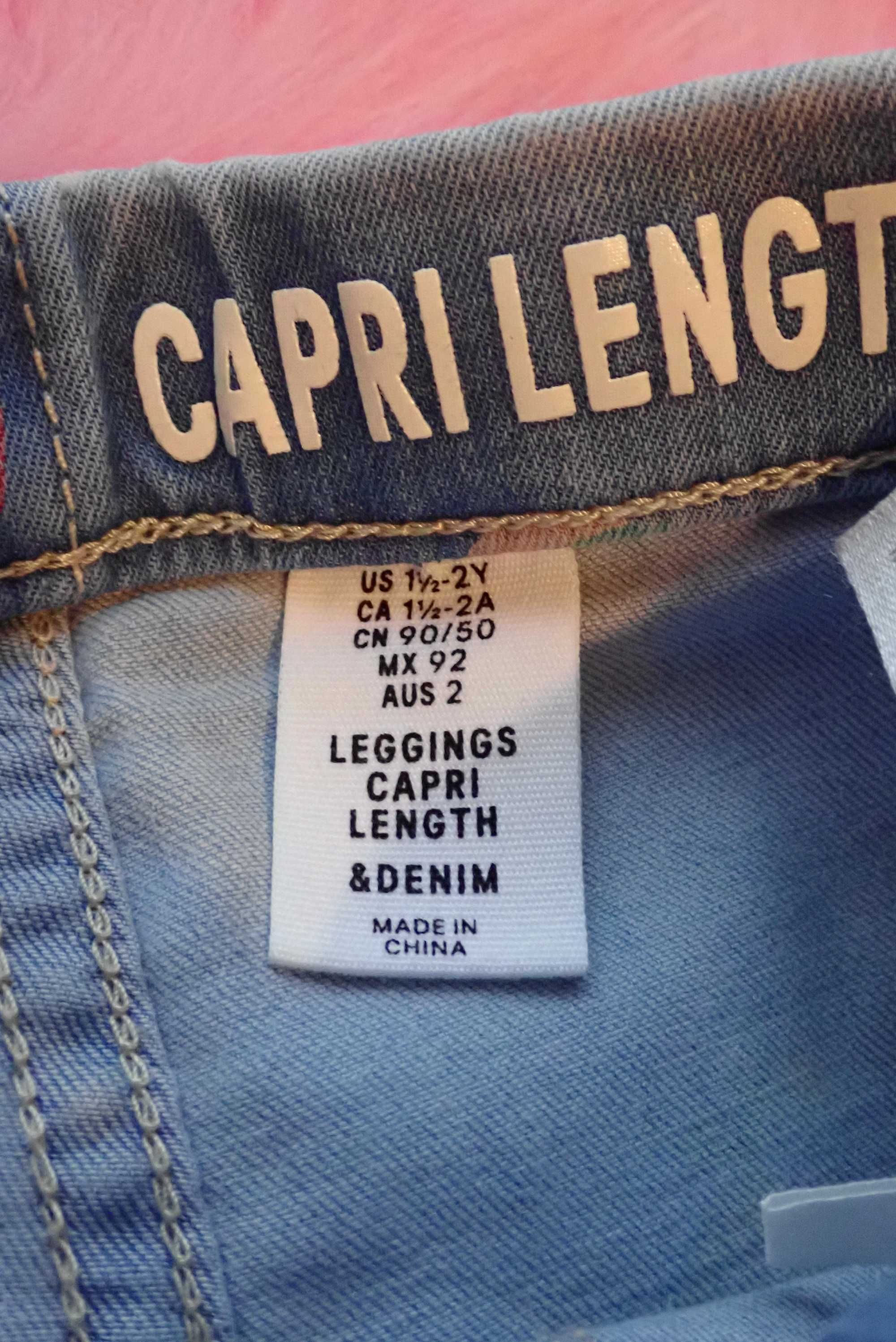 Dżinsowe legginsy rybaczki w owoce z H&M