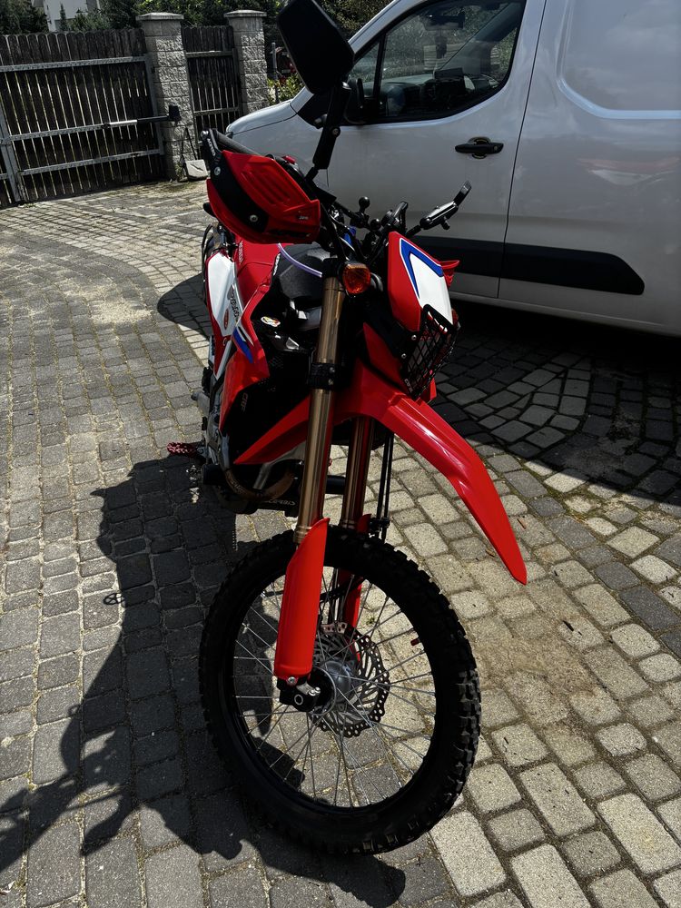 Honda crf300l 2022, wydech arrow, dodatki i duży zbiornik paliwa