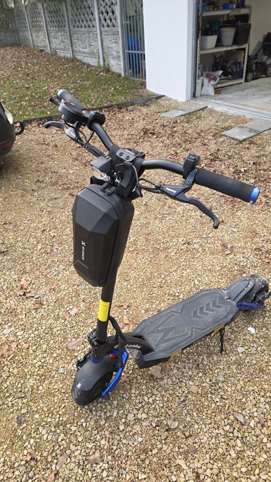 Hulajnoga elektryczna Kaabo mantis 8  niebieski