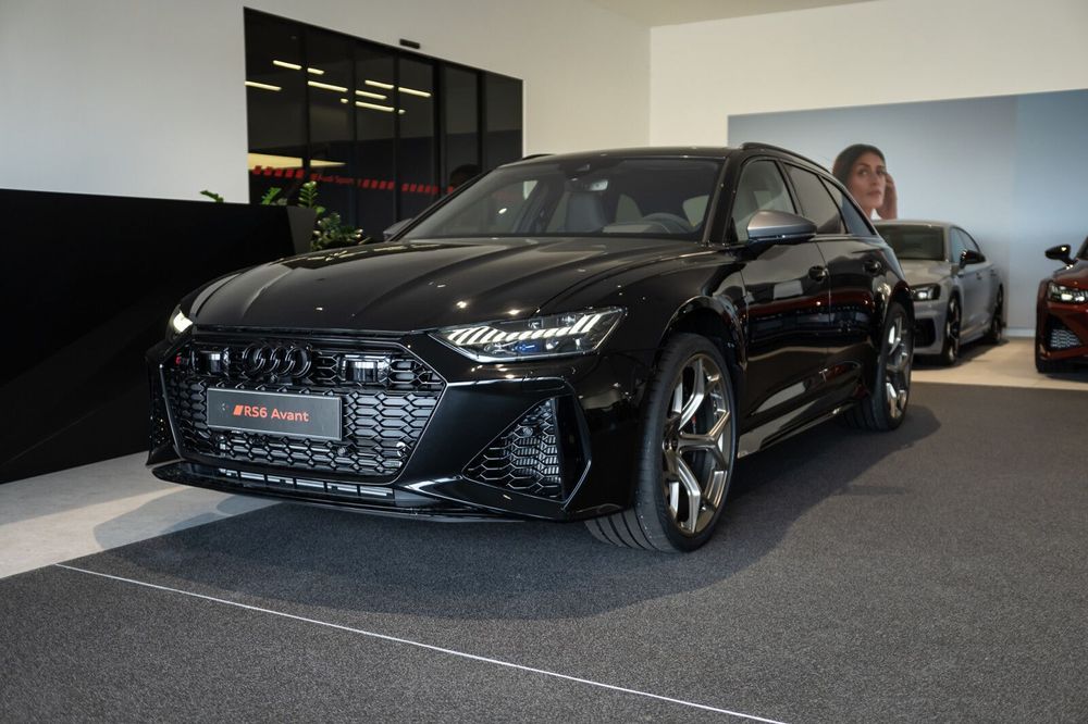 Audi RS6 Avant Dach szklany panoramiczny, Wyświetlacz Head-up