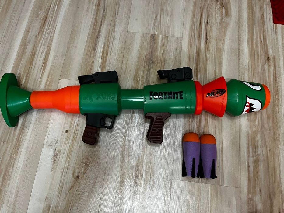 Велика базука від Nerf з колекції Fortnite