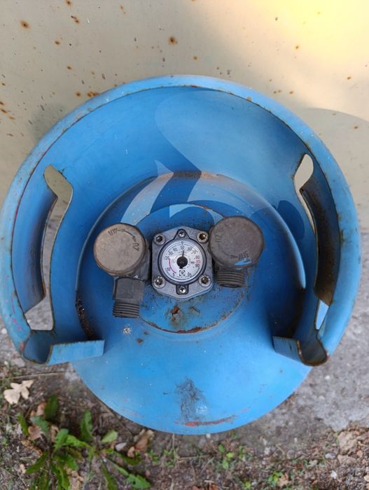 Butla gazowa do kampera.