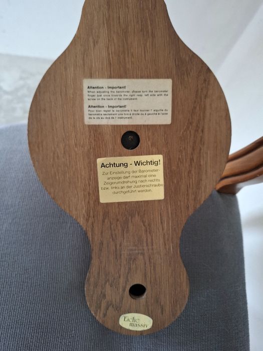 Stacja pogodowa w drewnianej oprawie termometr barometr