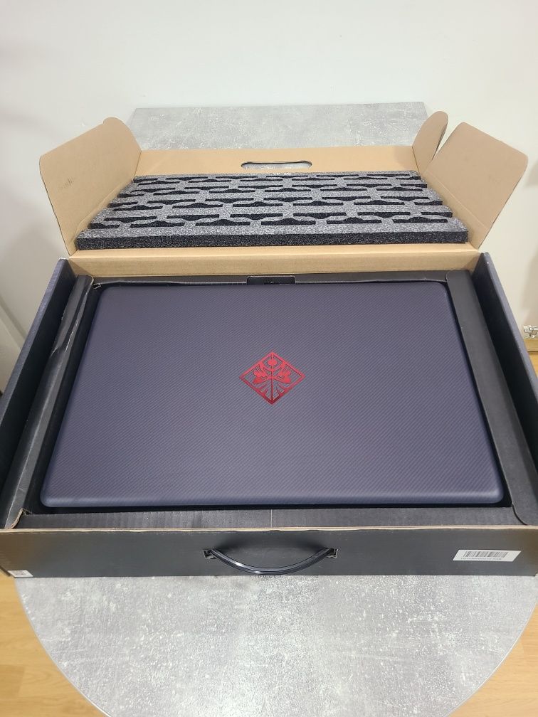 Новий HP Omen, gtx 1070 8gb відеопам'яті, 4k монітор, батарея 100%