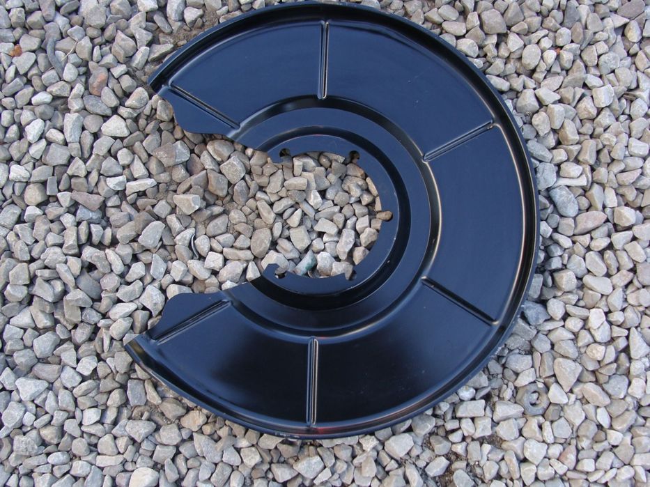 mercedes sl w113 250,280 pagoda osłona tarczy hamulcowej tył a1084230020