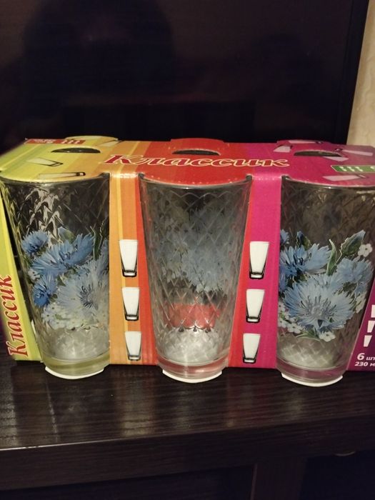 Стаканы набор.  .