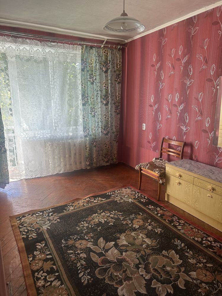 Продам гостинку Ак.Королева/Южный Рынок