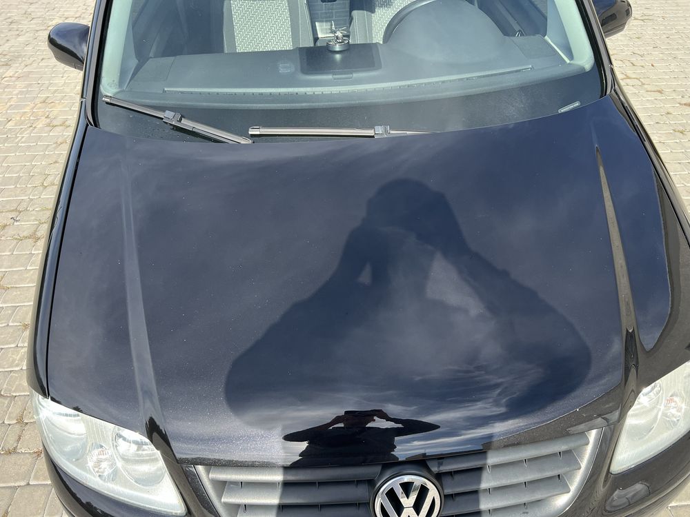 VW Touran 2005 1.6 бензин