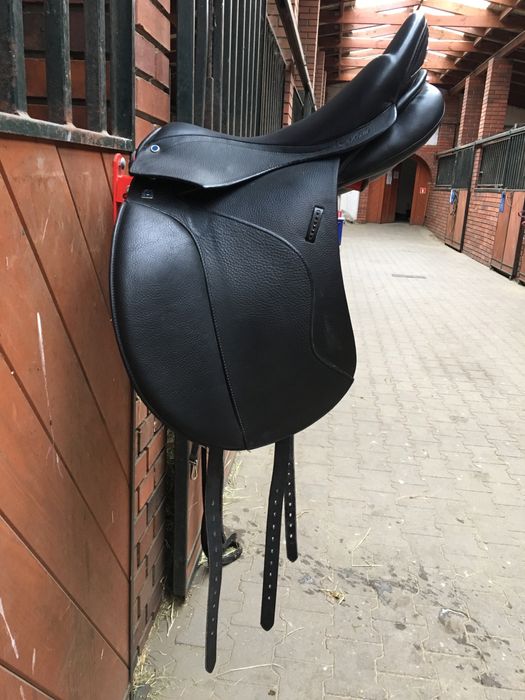 Sprzedam siodło ujeżdżeniowe