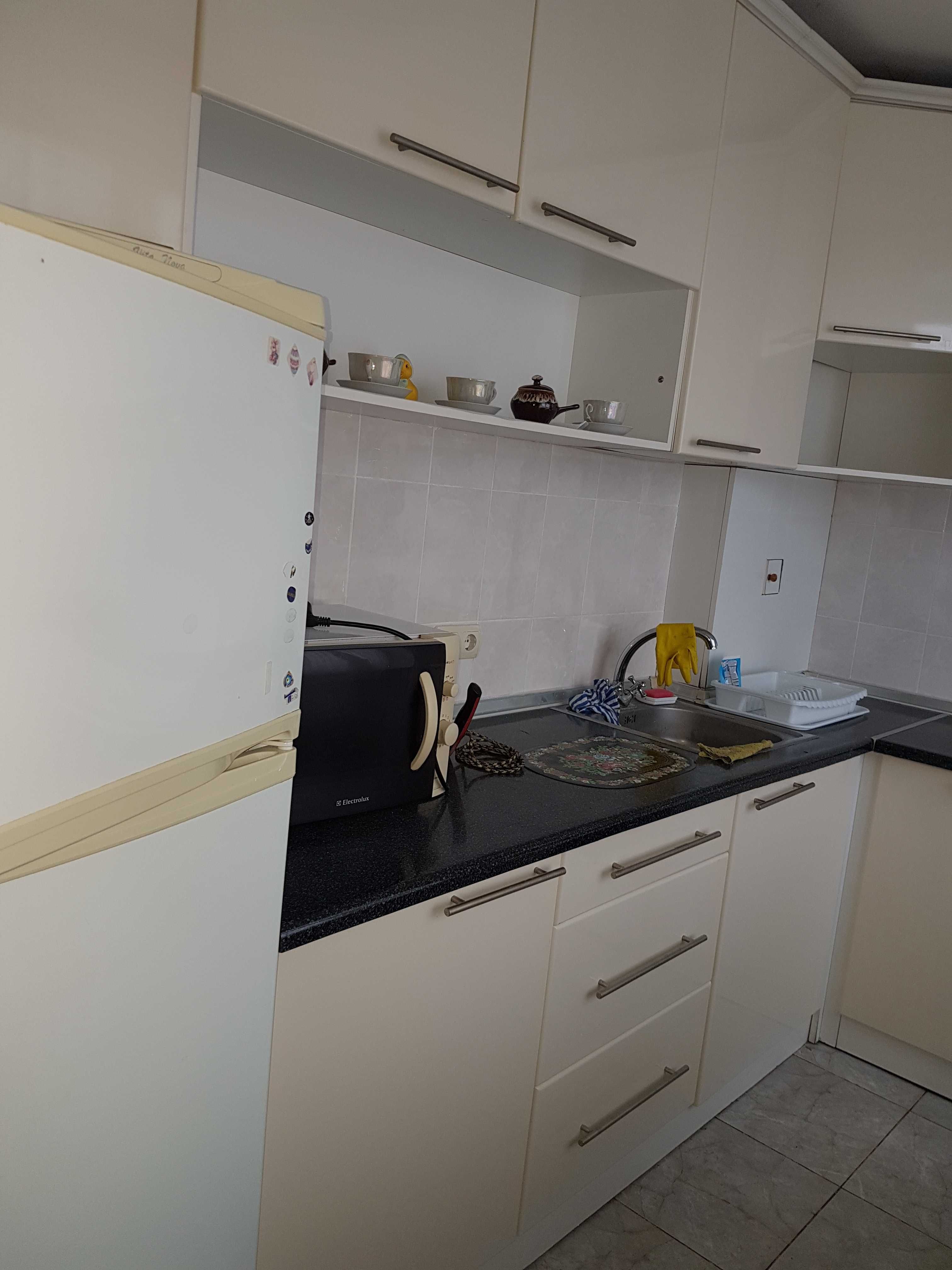 Продам 2 комнатную квартиру в 608 м/р