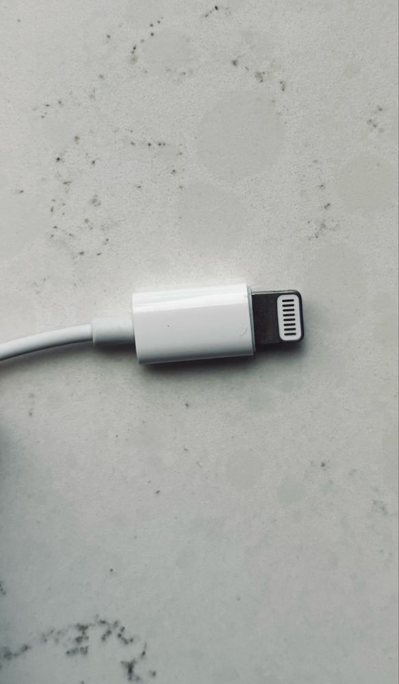 EarPods (conetor Lightning)