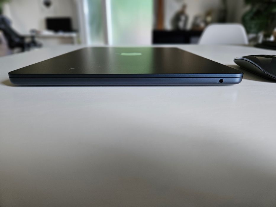 Apple  MacBook Air M2 (2022) | 16GB RAM | 256GB SSD