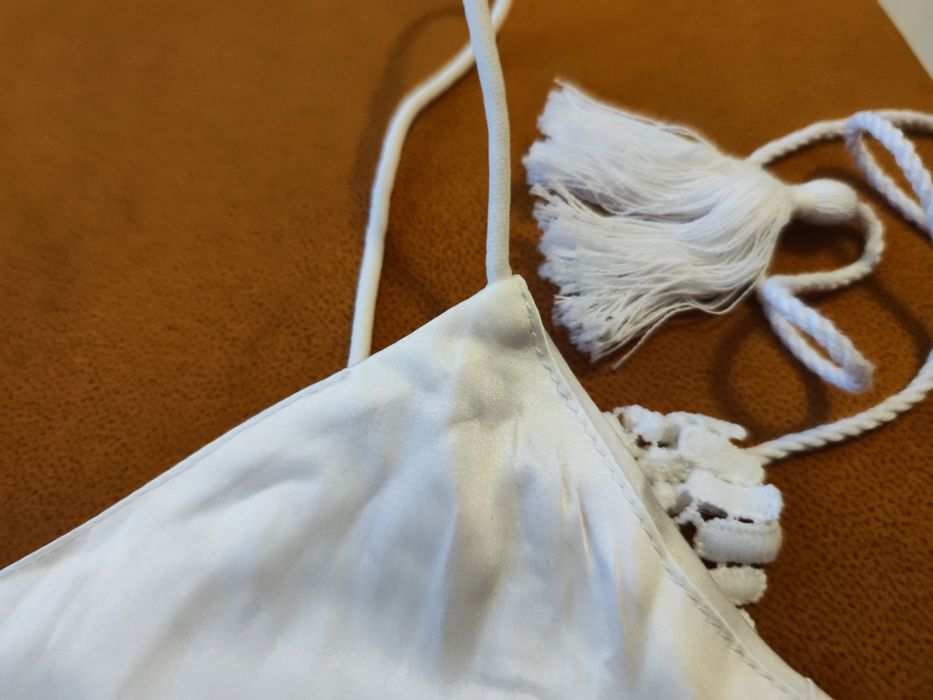 Wiązany top na imprezę