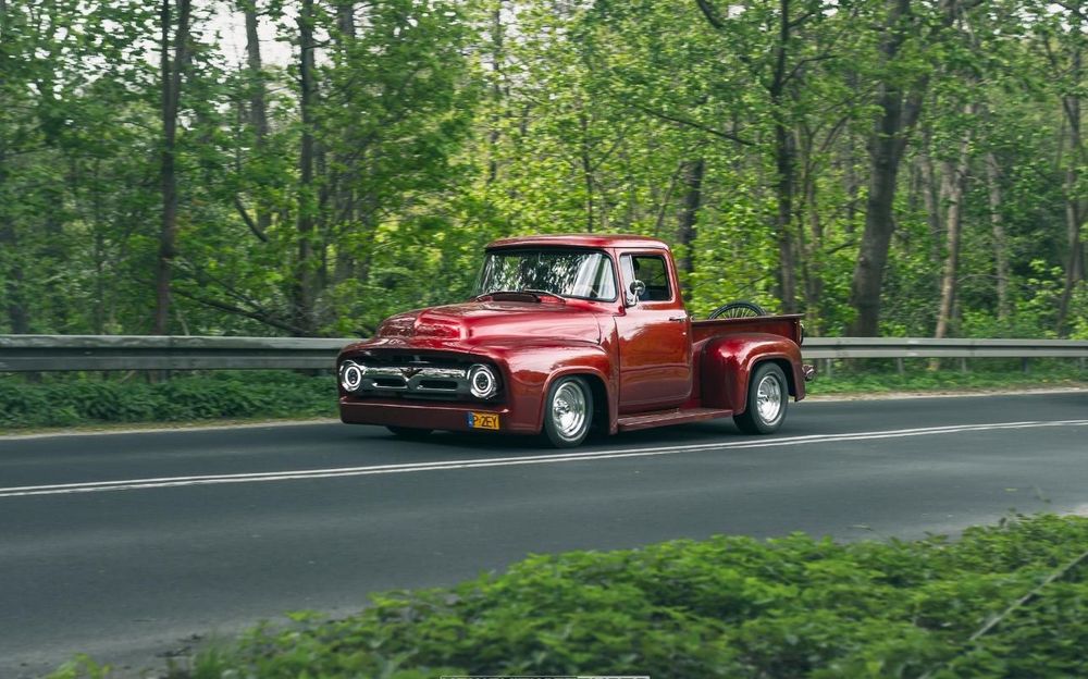 Ford Mustang Ford F100 - 1956